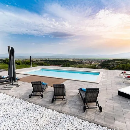 Luxury Rilassante-heated Pool,full Privacy,children Playground Villa Sinj