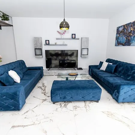 Luxury Rilassante-heated Pool,full Privacy,children Playground